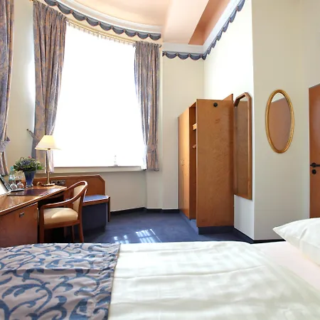 Hotel Viktoria 4*