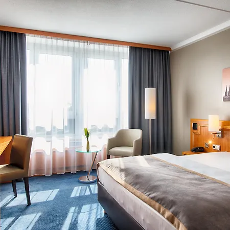 Hotel Leonardo Bonn Airport 4*