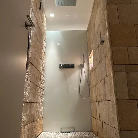Designer-loft Mit Whirlpool Apartment Köln