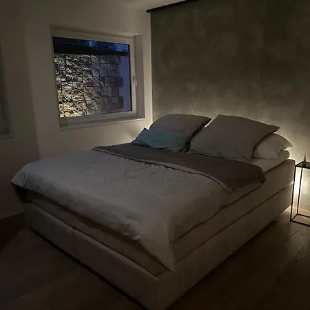 Designer-loft Mit Whirlpool Apartment Köln