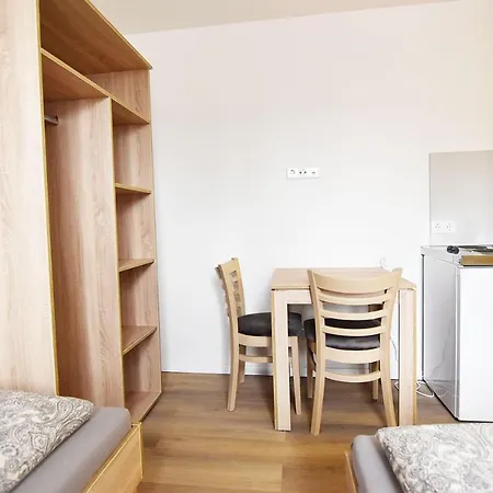 Zimmer24frei Boardinghouse Lägenhet *