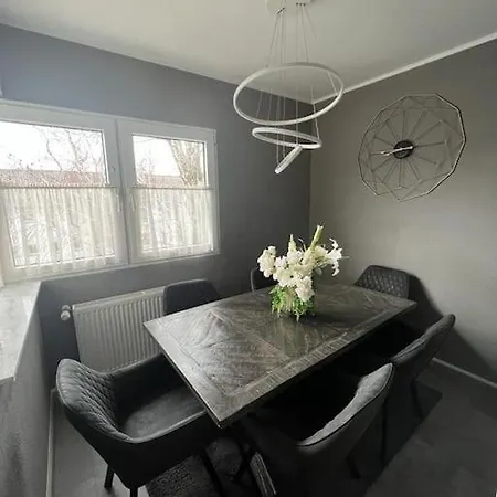 Beautiful With 60 M2 Top Location In To Work & Relax Apartment