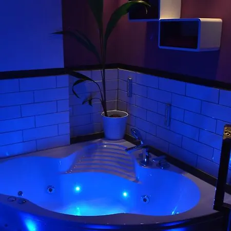 Sinuessa Homestay Cologne