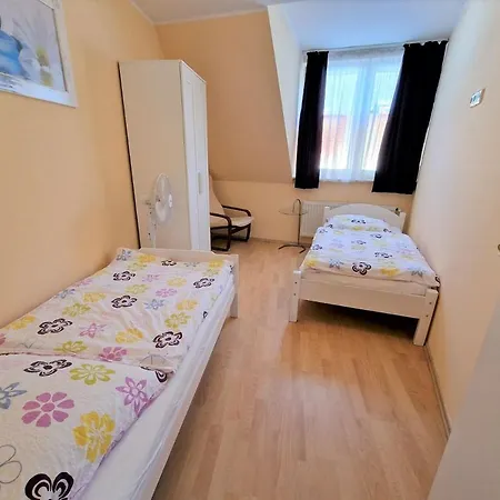 Апартаменты Cozy In Muelheim *