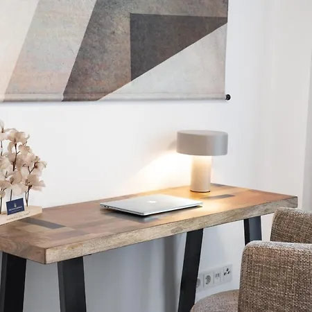 Park Avenue I Domsuite I Hbf I Netflix I Wlan Apartment Cologne