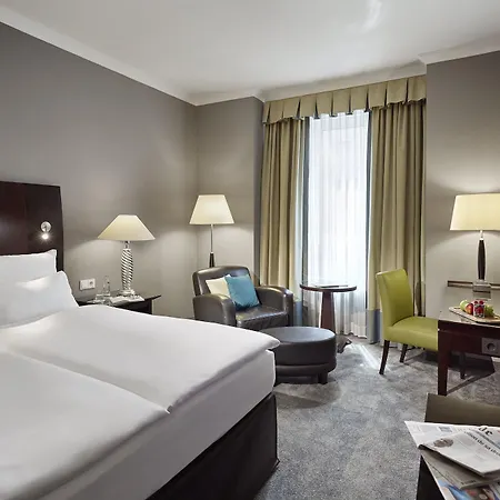 Lindner Plaza Hotel 4*