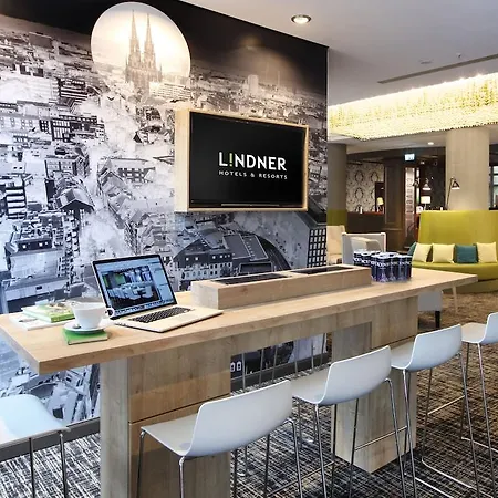 Lindner Plaza