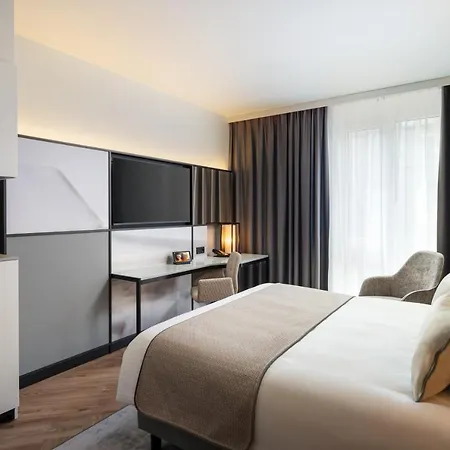 Hotel Leonardo Royal Bonn Airport 4*
