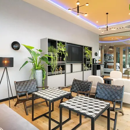 Leonardo Royal Bonn Airport Hotel 4*