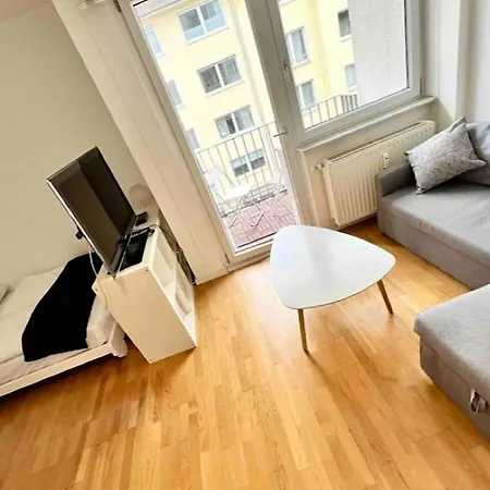 Koelner Direkt Am Zentrum Апартаменты Кёльн
