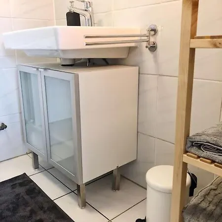 Apartment Charmante Gartenwohnung Mit Privatem Grossen Garten