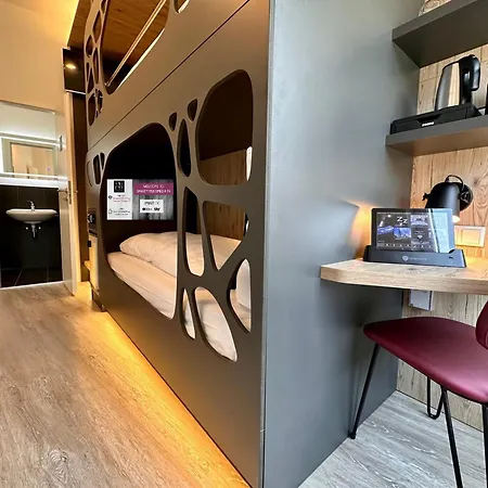 Smarty Dom - Boardinghouse - Kontaktloser Self Check-in Hotel