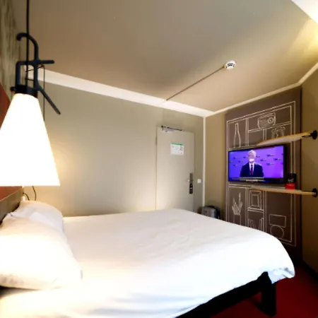 Ibis Centrum 2*