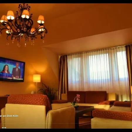 Hotel Star Am Dom Superior 3*