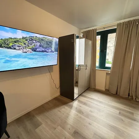 Apartment Spot Zimmer24frei In Cologne