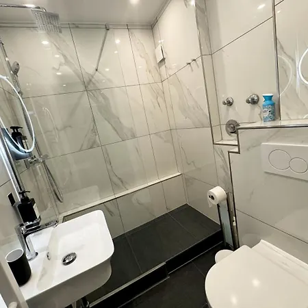 Spot Zimmer24frei In Apartment Cologne