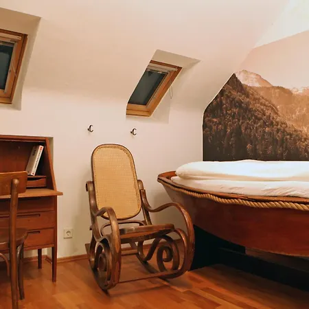Hostel Wohngemeinschaft Κολωνία