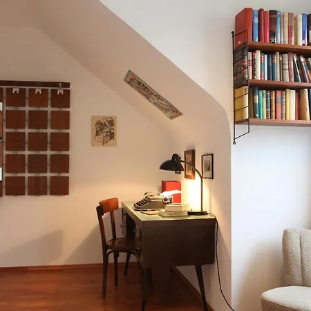 Hostel Wohngemeinschaft *