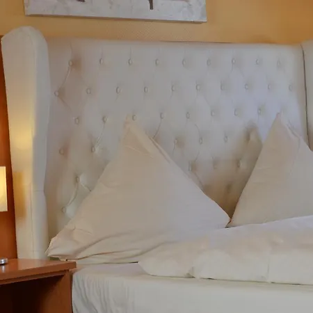 Star Am Dom Superior Hotel 3*