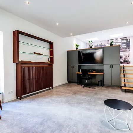 Apartment Wohnen Im Ehemaligen Schiessstand Cologne