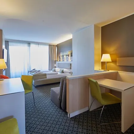 Mercure Severinshof Hotel 4*