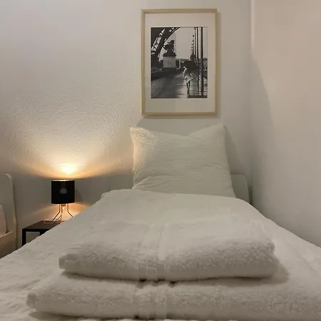 Appartamento Gemuetliches Messe Und Ferienapartment 60m2 Naehe Koelnmesse & Lanxess Arena *