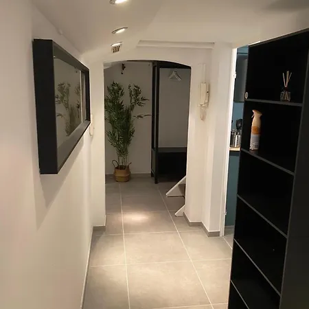 Schoene 2-zimmer In Sehr Guter Lage Appartement