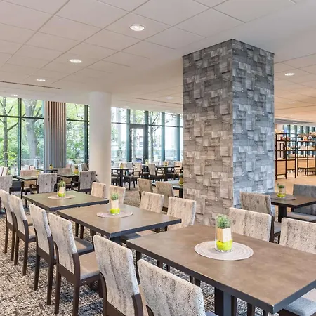 Western Hotel 4*