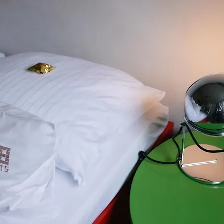 18arts Hotel