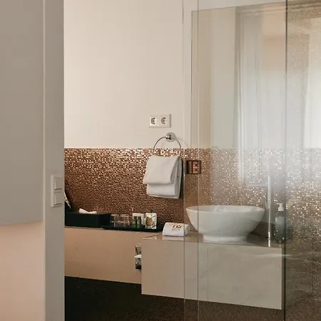 18arts Hotel 4*