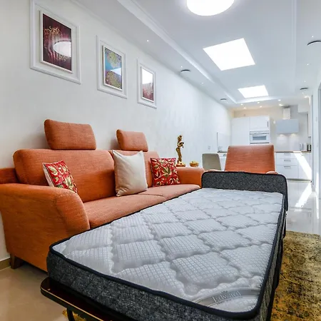 Stylisch Und Schick, Neue Wohnung, U-bahn 2 Minuten Apartment *