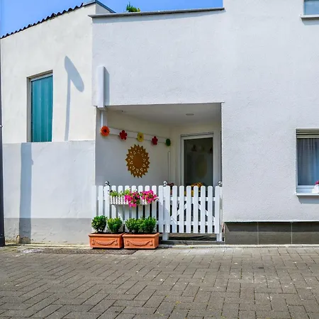 Apartment Stylisch Und Schick, Neue Wohnung, U-bahn 2 Minuten *