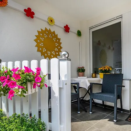 Apartment Stylisch Und Schick, Neue Wohnung, U-bahn 2 Minuten Cologne