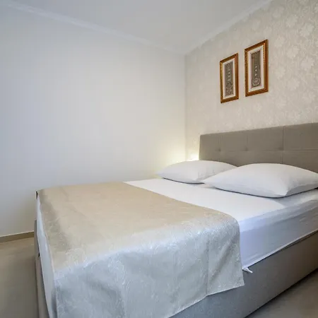 Stylisch Und Schick, Neue Wohnung, U-bahn 2 Minuten * Cologne