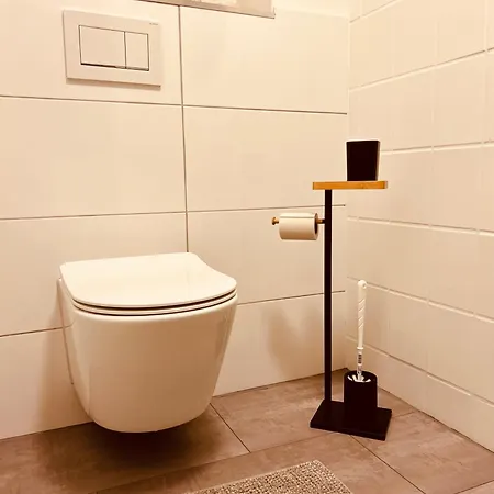 Luxe Living: Opulent Elegance Unleashed Apartment Köln