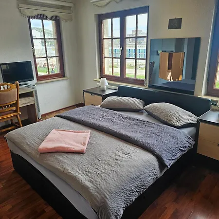 Haus Enteresan Aparthotel Colonia