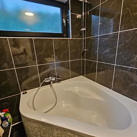 Apartment Maisonette In Koelner Villenviertel