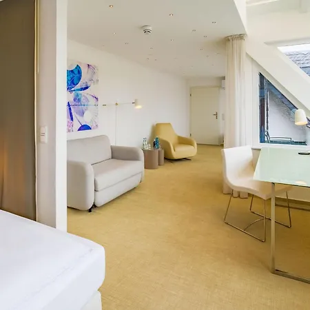 Hotel Rugs 4*