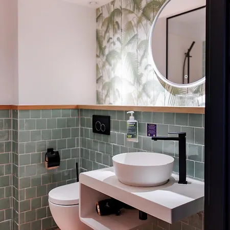 Koncept International Hotel