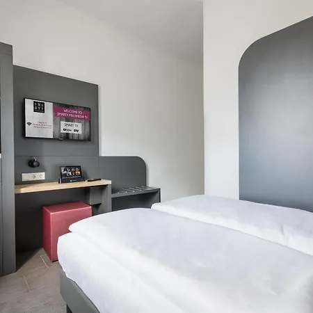 Hotel Smarty Airport - Kontaktloser Self Check-in 3*