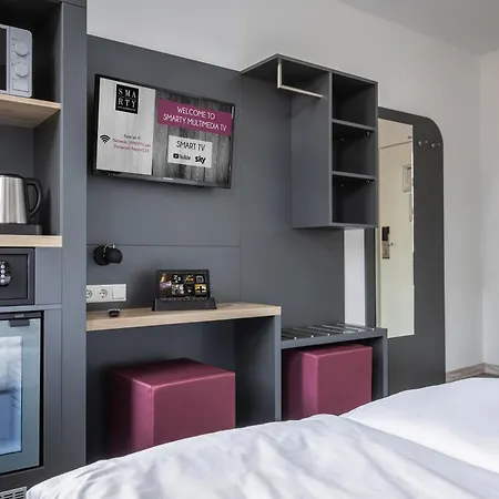 Smarty Airport - Kontaktloser Self Check-in Hotel 3*