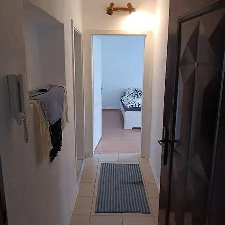 Sleepsoon Neumarkt Apartment