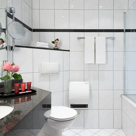 Leonardo Bonn Airport Hotel 4*
