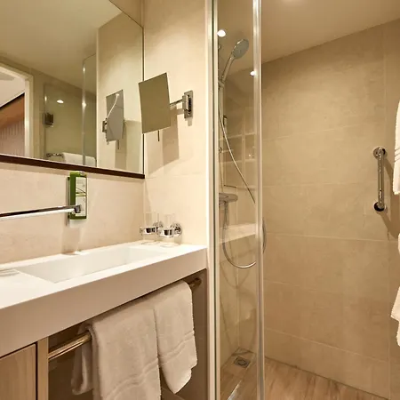 River Messe Hotel