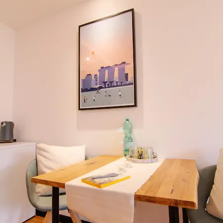 Guest house Shiny Singapore - - Doppelzimmer Mit Gemeinschaftsbad Cologne