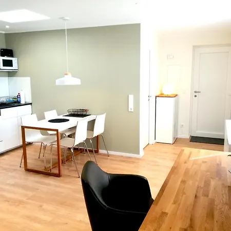 Apartment - Modern, Gemuetlich, Eigener Parkplatz Cologne