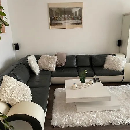 Ferienwohnung * Cologne