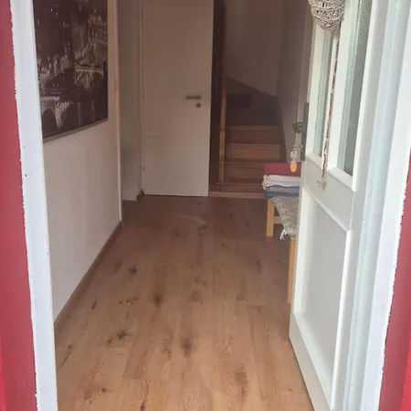 Schoenste Lage Am Rhein In Unmittelbarer Stadtnaehe, *