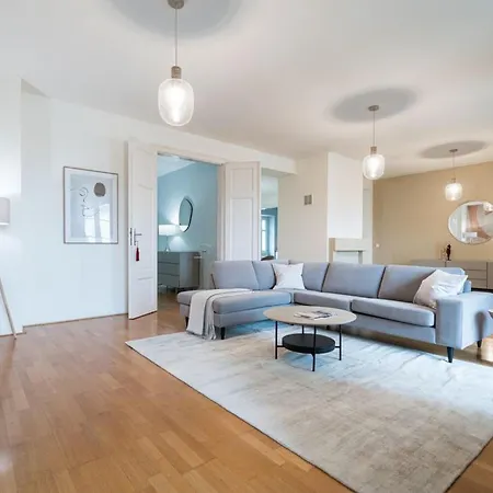 Design Altstadt Sued Apartment Köln
