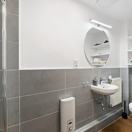 Apartment Modernes Am Rhein In Ruhiger Lage